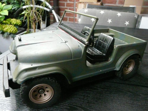 Carrera structo jeep renegade - structo,